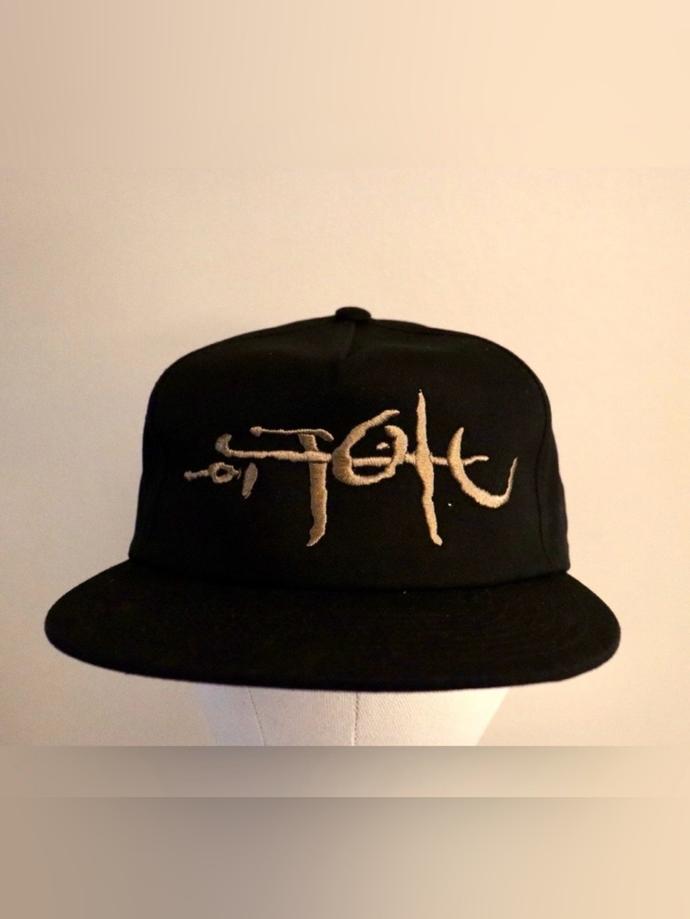 Travis Scott UTOPIA Black Hat with Embroidery NWOT